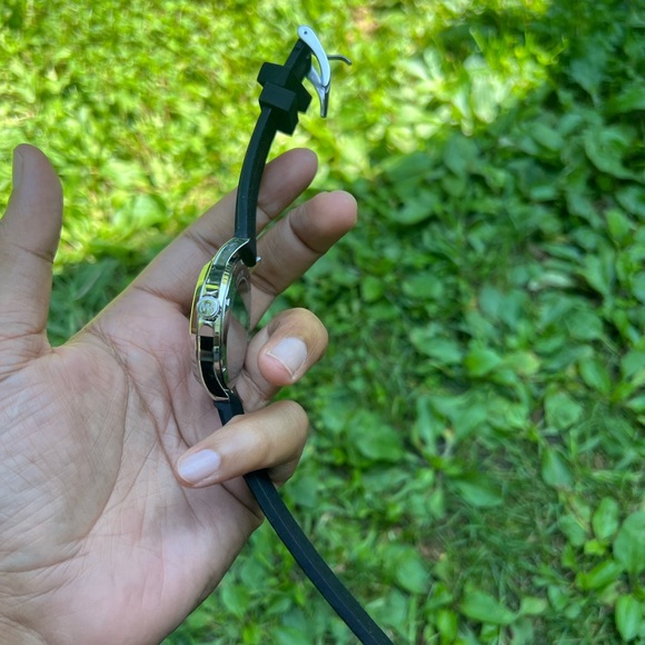 MICHAEL KORS Quartz White Dial Black Rubber Men's Watch - Picture 11 of 11